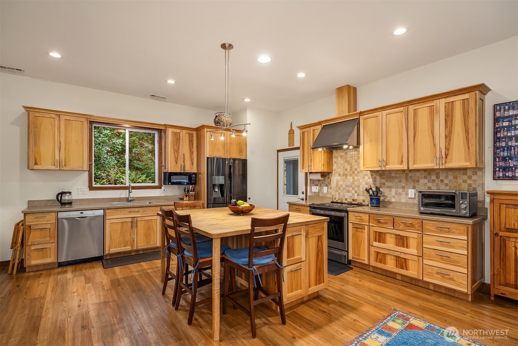 21407 NE Union Hill Road , Redmond, WA 98053