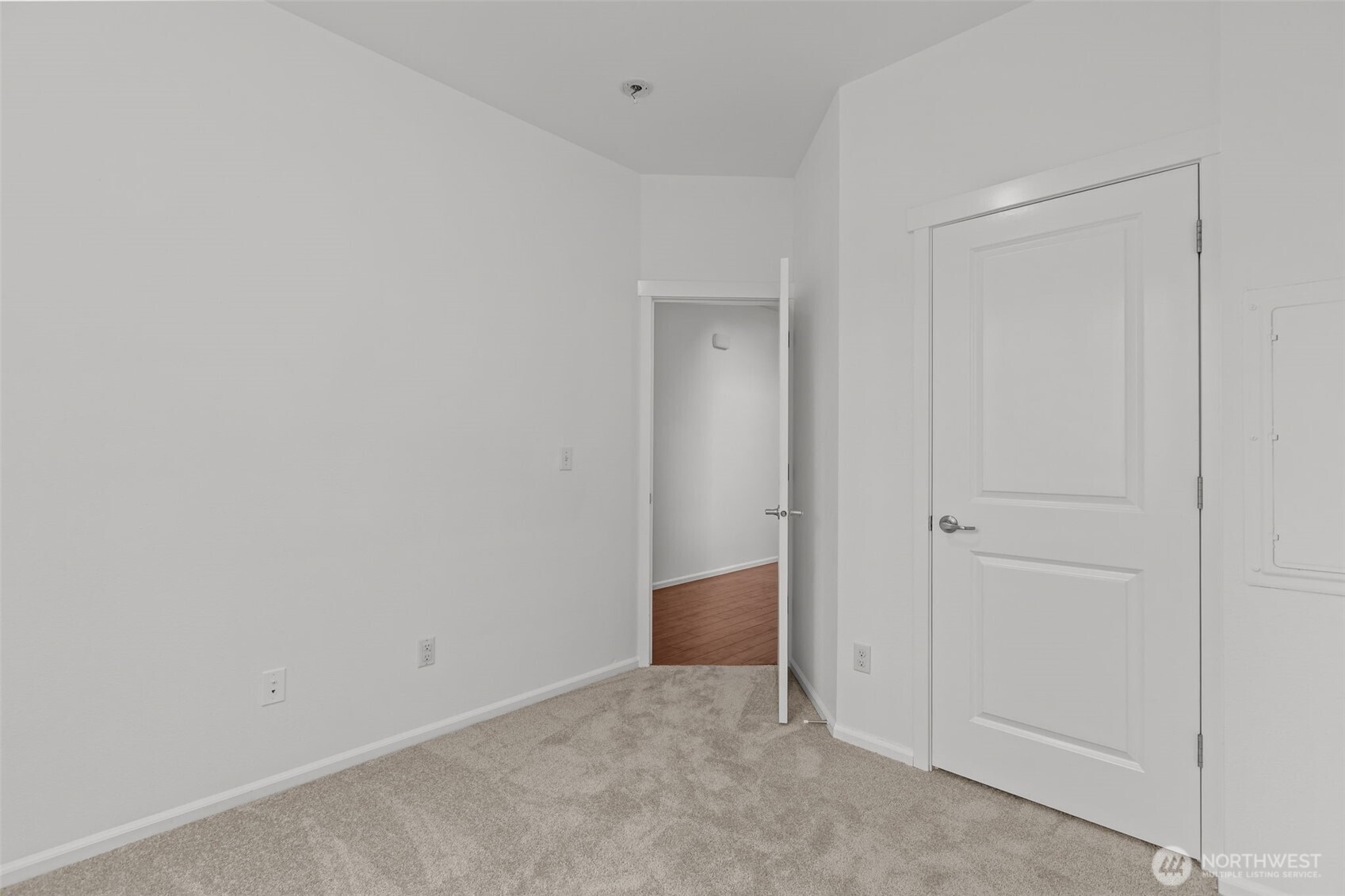 2055 S 263rd Street , Des Moines, WA 98198