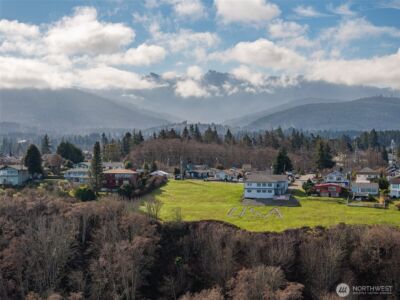 999 W 4th Street , Port Angeles, WA 98363 - Photo 2