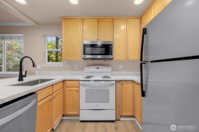 17917 80 Avenue NE #B5, Kenmore, WA 98028 - Photo 5