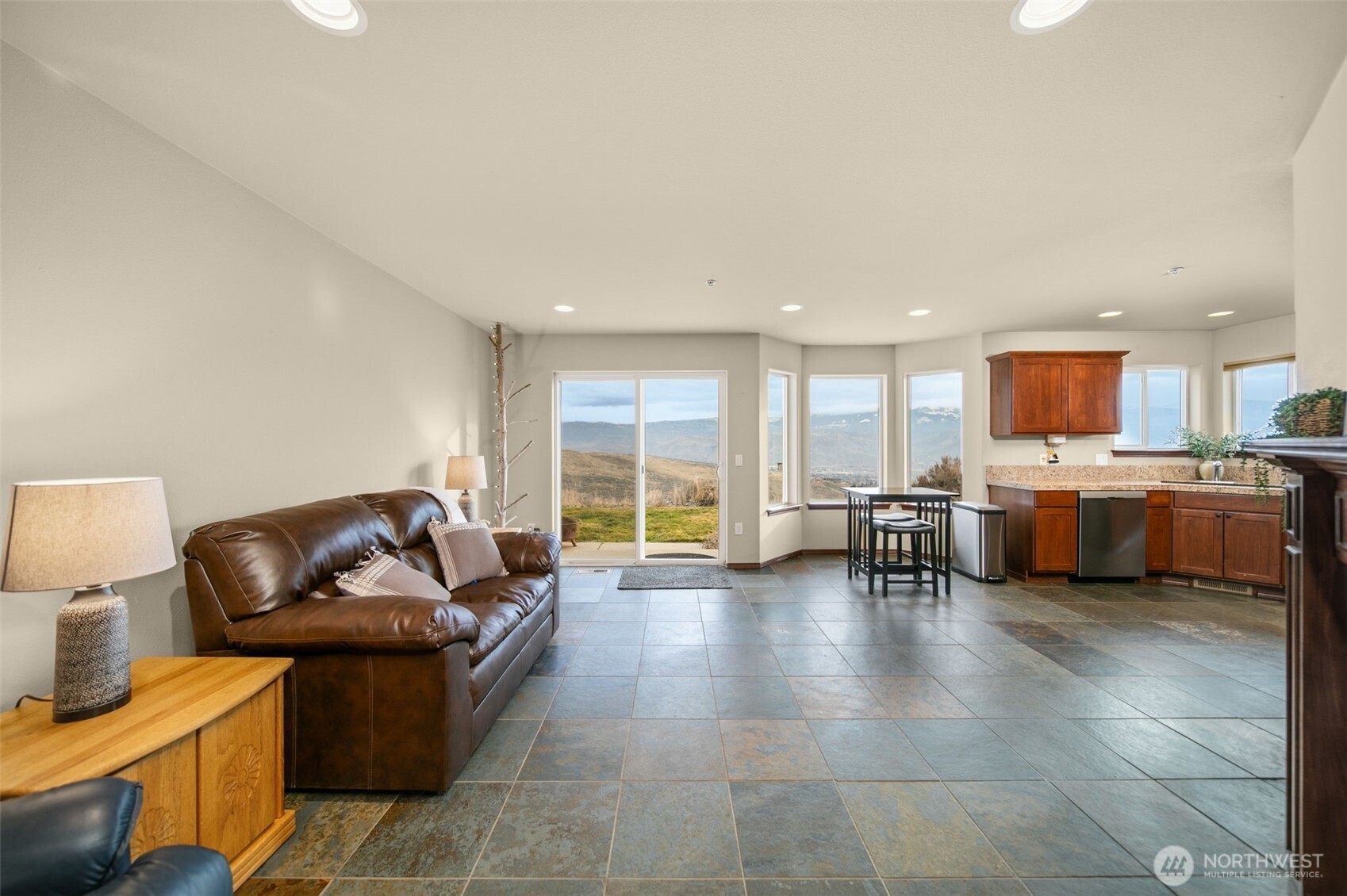 2312 Canyon Hills Drive , East Wenatchee, WA 98802