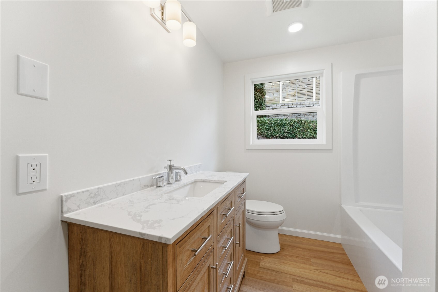 6410 NE 181st Street , Kenmore, WA 98028