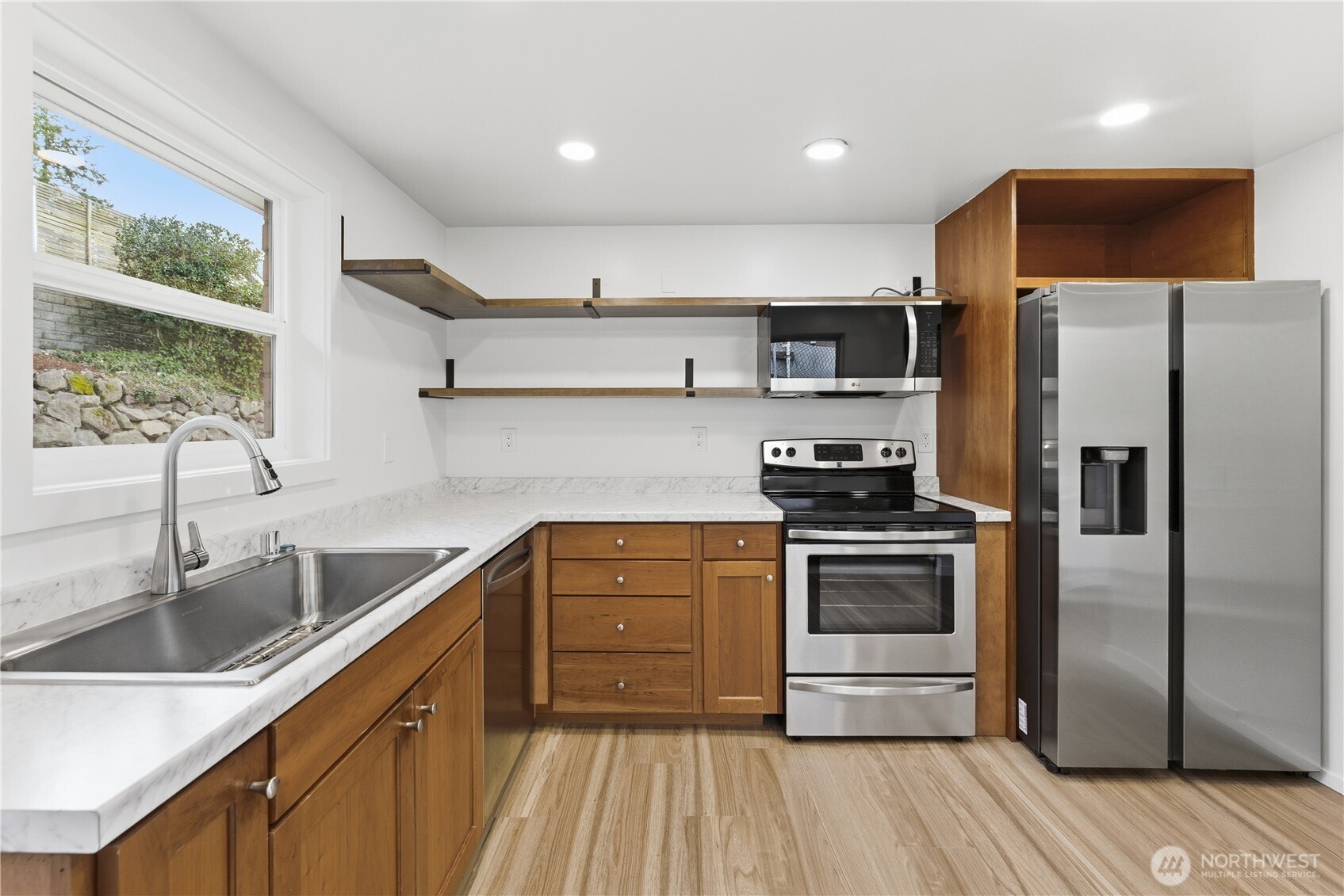 6410 NE 181st Street , Kenmore, WA 98028