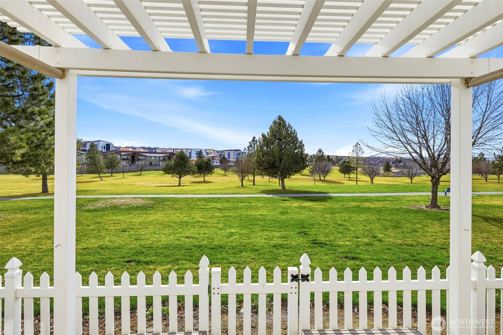 7815 W 6th Ave , Kennewick, WA 99336