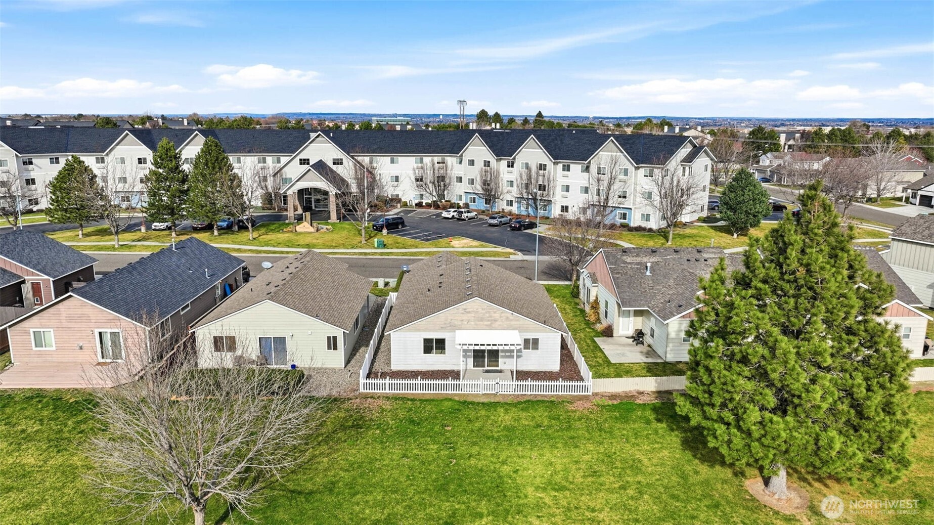 7815 W 6th Ave , Kennewick, WA 99336