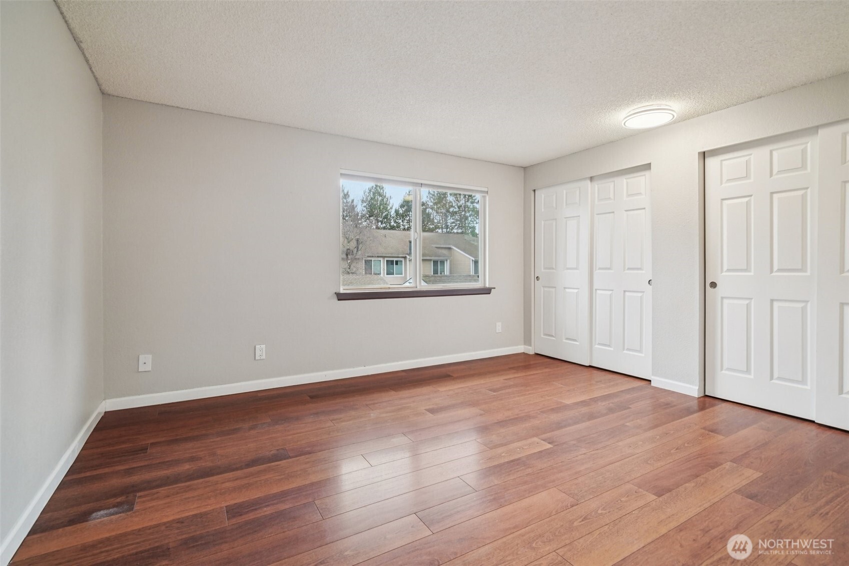 23912 12th Place S #201, Des Moines, WA 98198