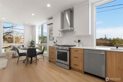 957 N 35th Street , Seattle, WA 98103 - Photo 13