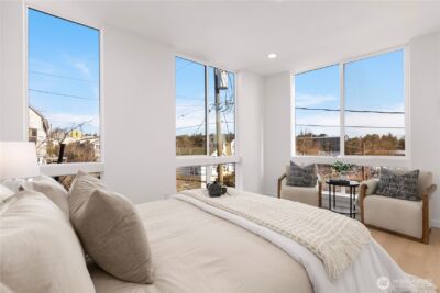 957 N 35th Street , Seattle, WA 98103 - Photo 16