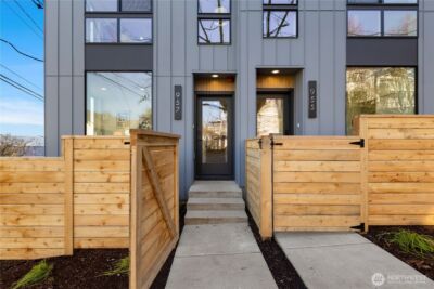 957 N 35th Street , Seattle, WA 98103 - Photo 3