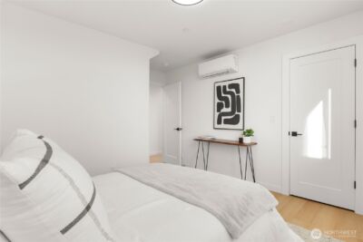 957 N 35th Street , Seattle, WA 98103 - Photo 31