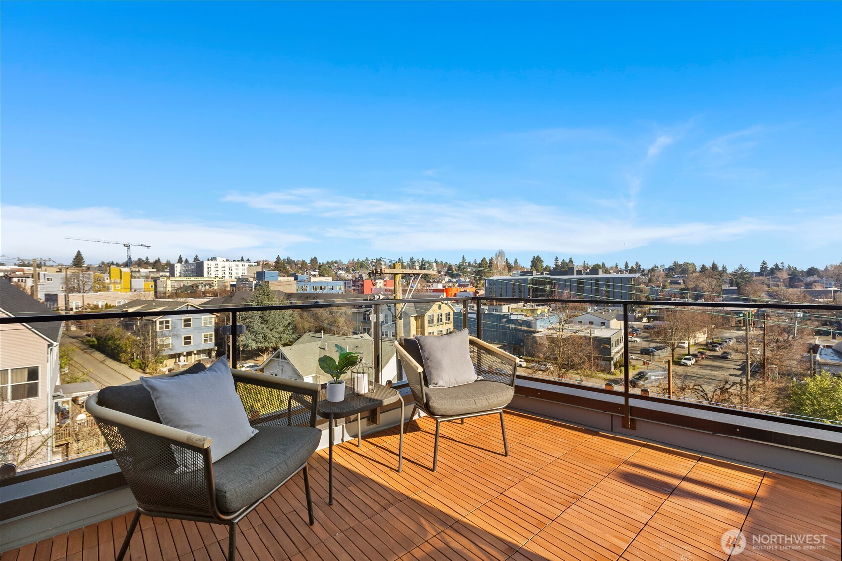 957 N 35th Street , Seattle, WA 98103