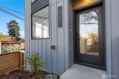 957 N 35th Street , Seattle, WA 98103 - Photo 4