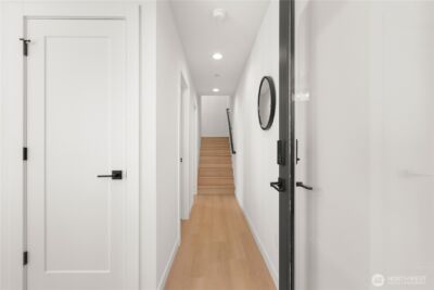 957 N 35th Street , Seattle, WA 98103 - Photo 5