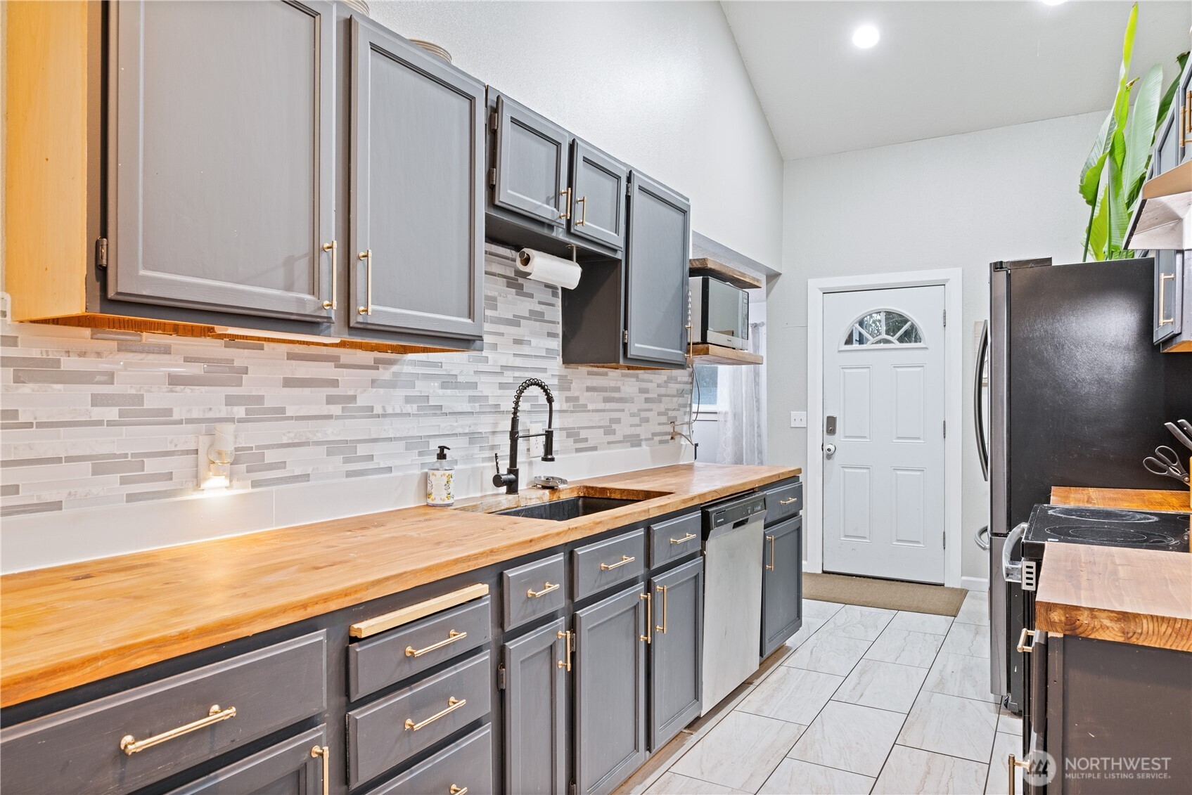 129 Yelton Drive , Longview, WA 98632