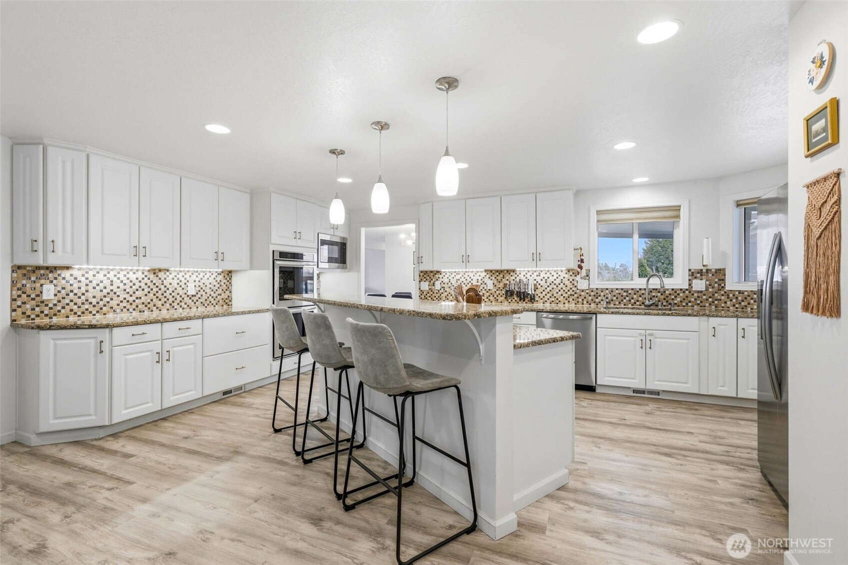 4700 Collins Rd , West Richland, WA 99353