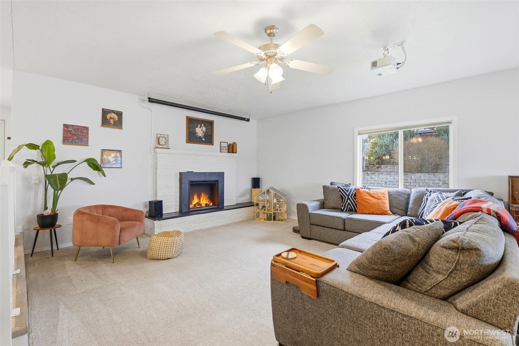 4700 Collins Rd , West Richland, WA 99353