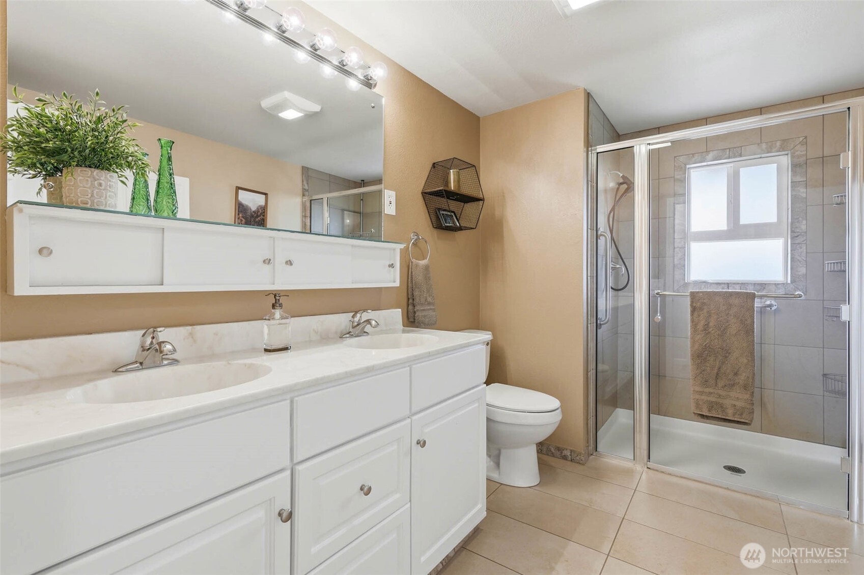 4700 Collins Rd , West Richland, WA 99353