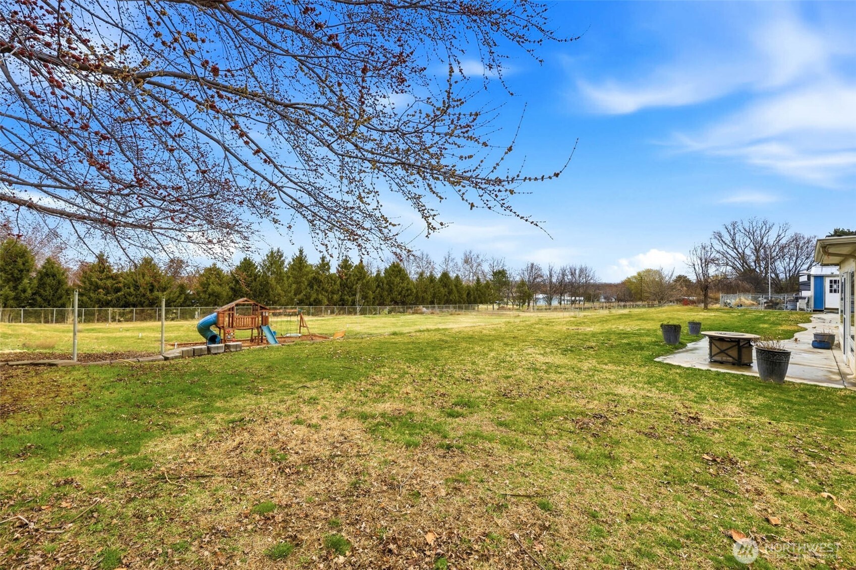 4700 Collins Rd , West Richland, WA 99353