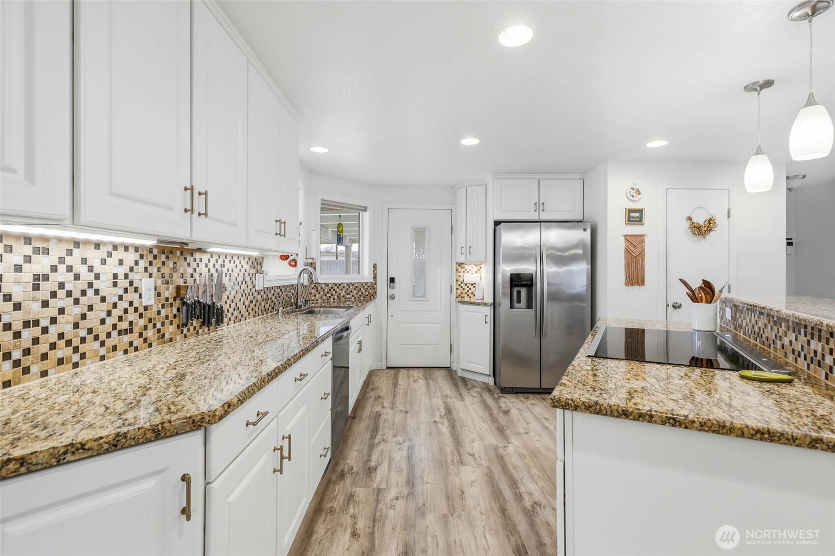 4700 Collins Rd , West Richland, WA 99353