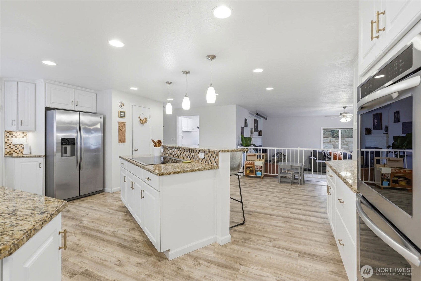 4700 Collins Rd , West Richland, WA 99353