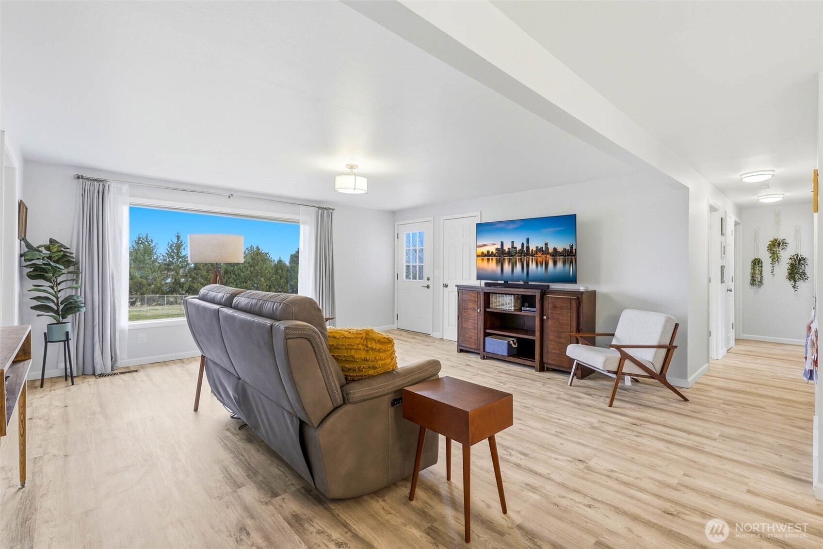 4700 Collins Rd , West Richland, WA 99353