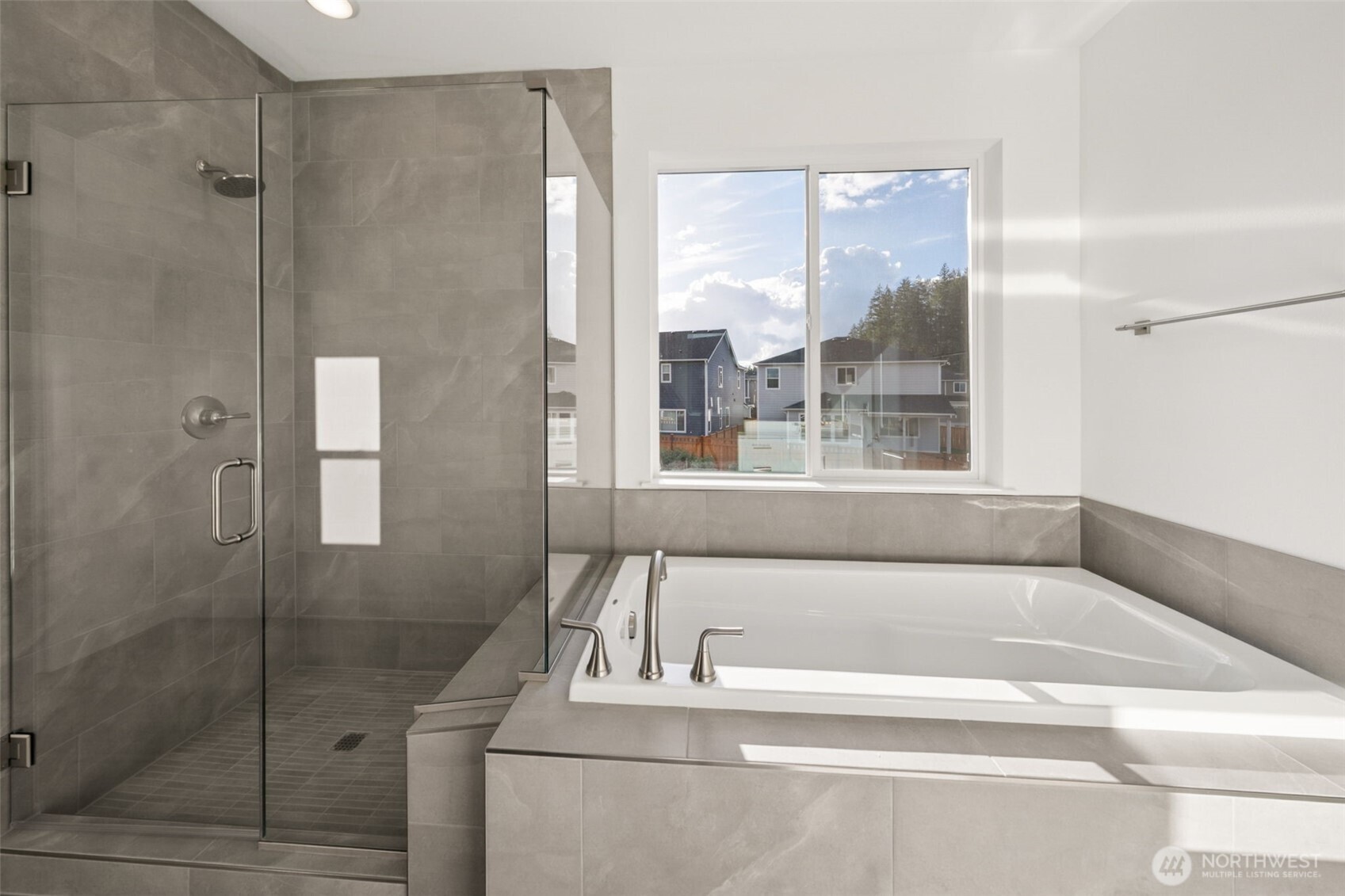 18037 139th Place E #15, Puyallup, WA 98374