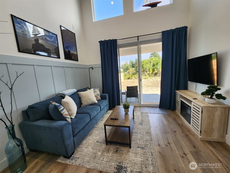 934 Pt. Brown Avenue SE #A & B, Ocean Shores, WA 98569