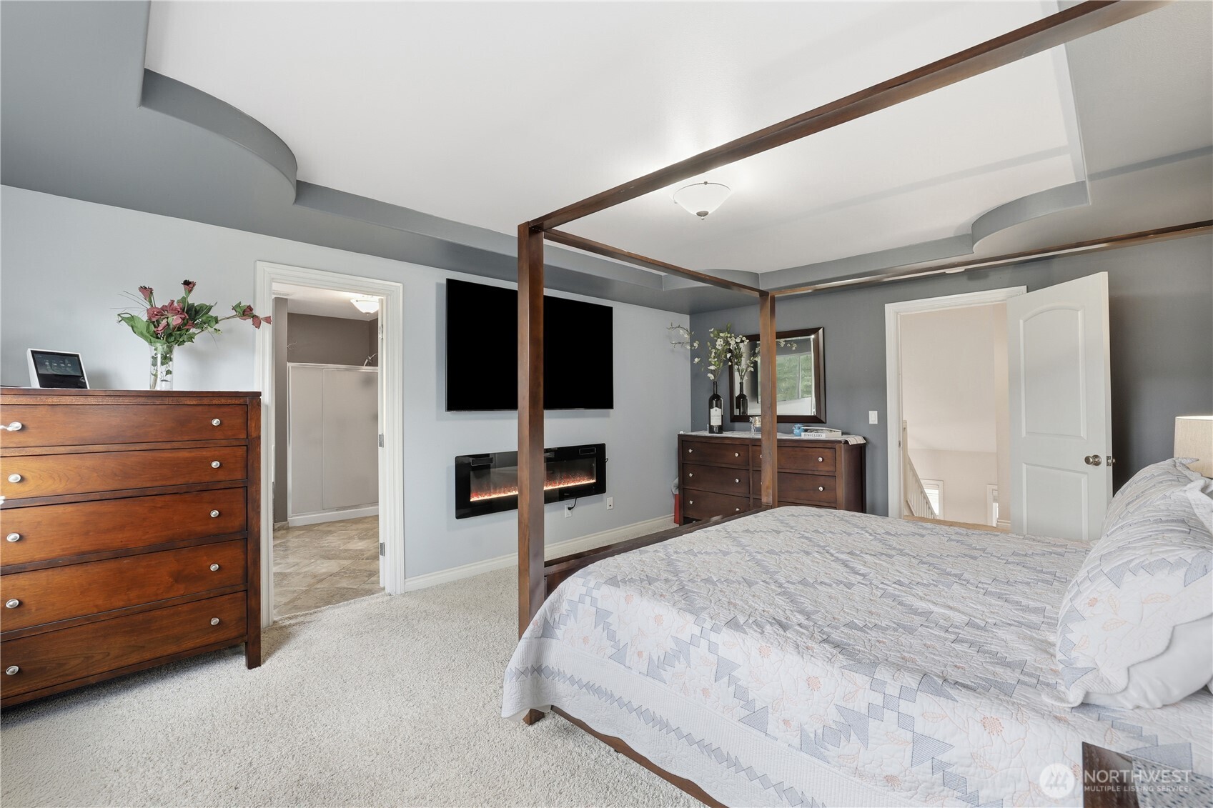 655 Joy Street , Eatonville, WA 98328