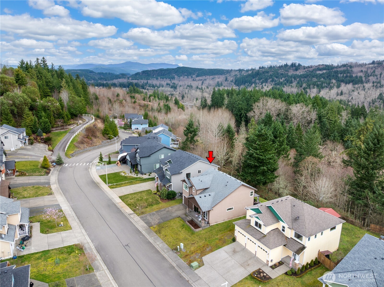 655 Joy Street , Eatonville, WA 98328