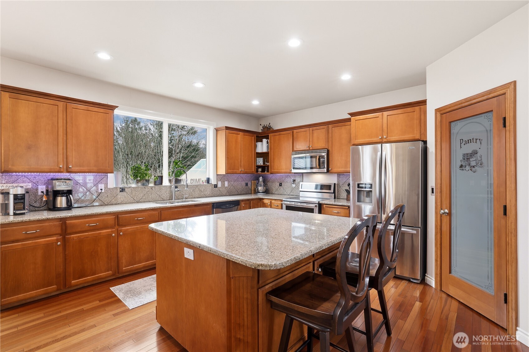 655 Joy Street , Eatonville, WA 98328