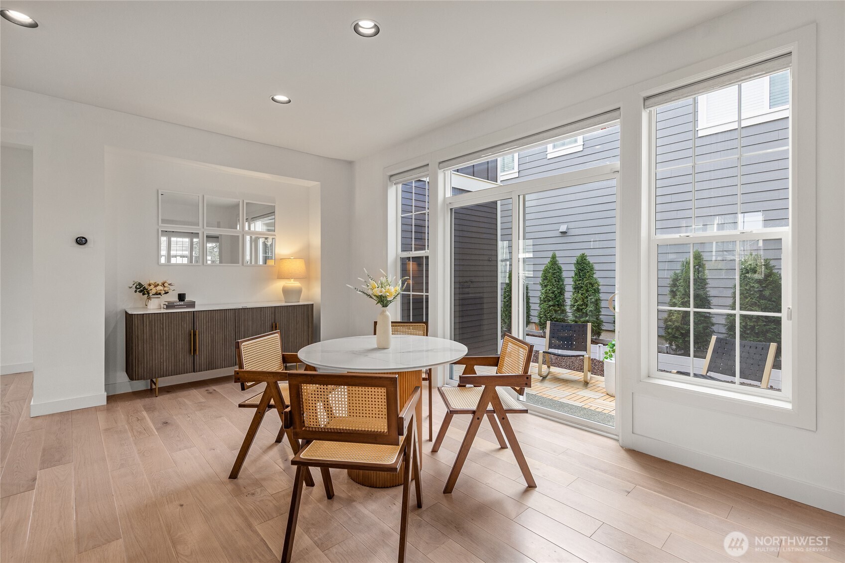 1314 Pine Crest Cir NE , Issaquah, WA 98029