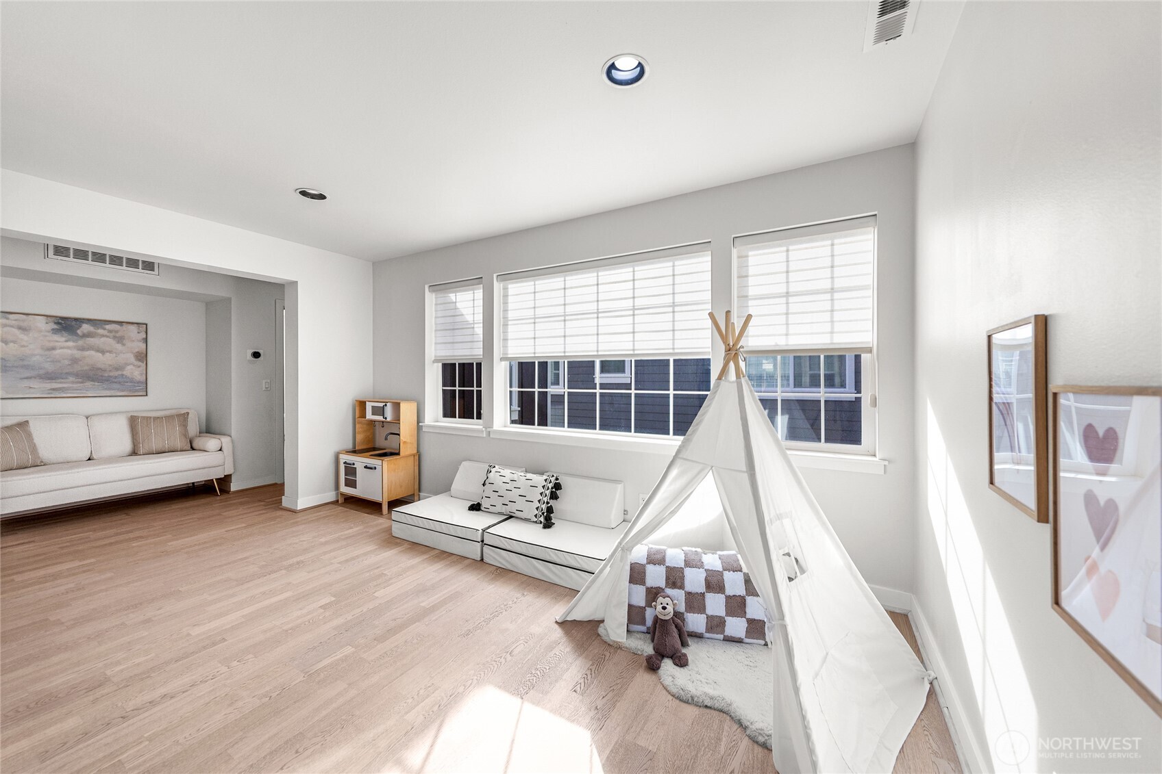 1314 Pine Crest Cir NE , Issaquah, WA 98029