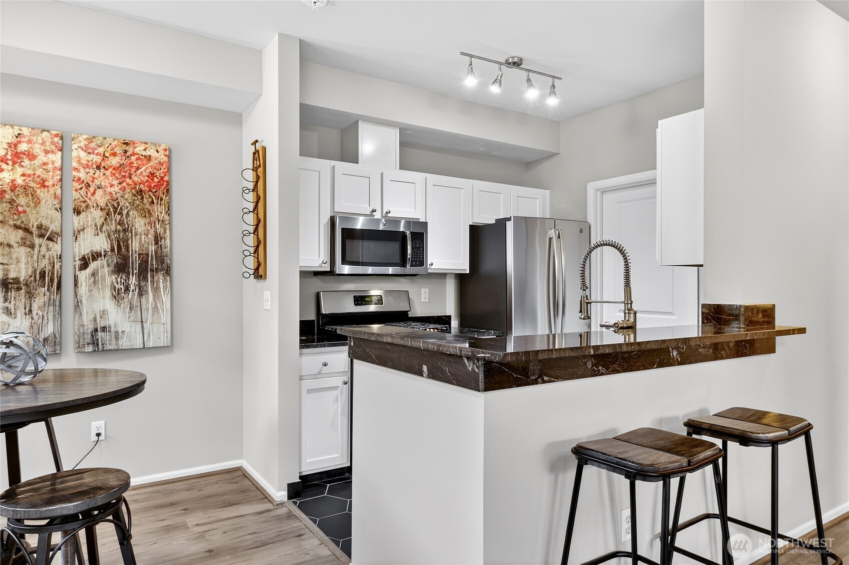 503 225th Lane NE #F101, Sammamish, WA 98074