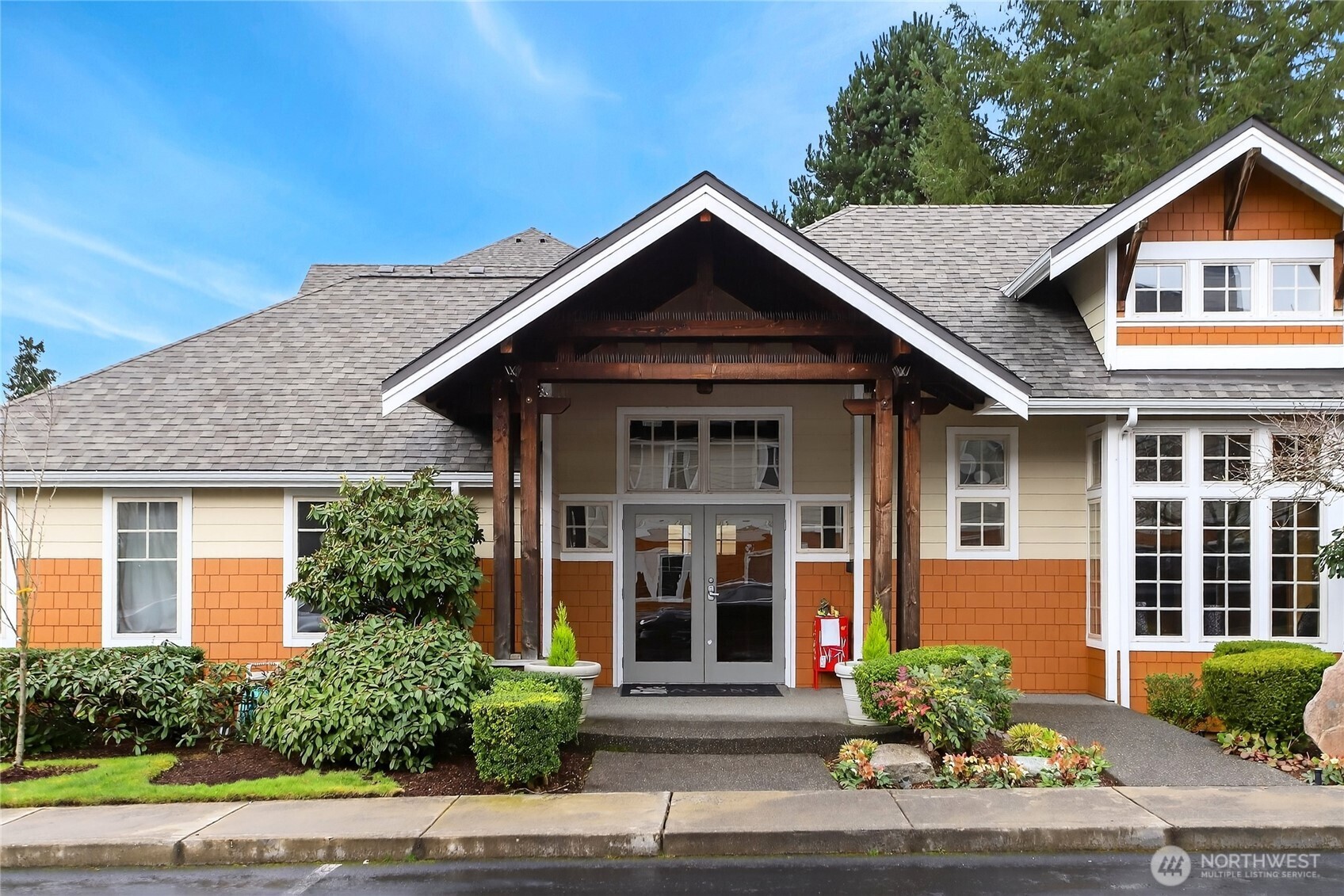 503 225th Lane NE #F101, Sammamish, WA 98074