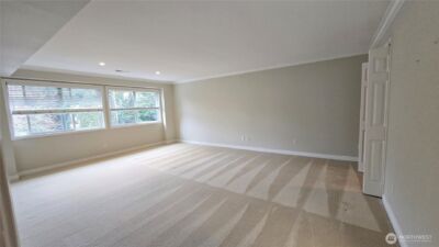 395 101st Avenue SE, Bellevue, WA 98004 - Photo 16