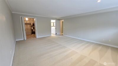 395 101st Avenue SE, Bellevue, WA 98004 - Photo 17