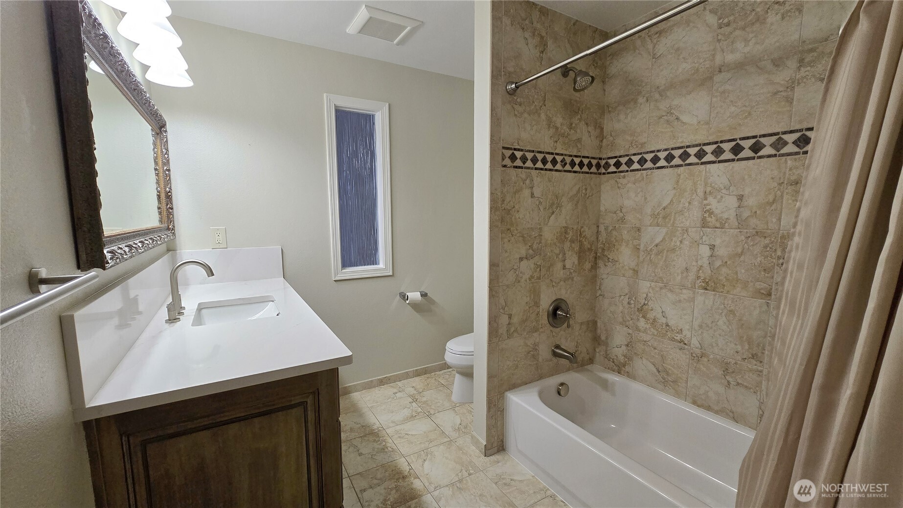 395 101st Avenue SE, Bellevue, WA 98004