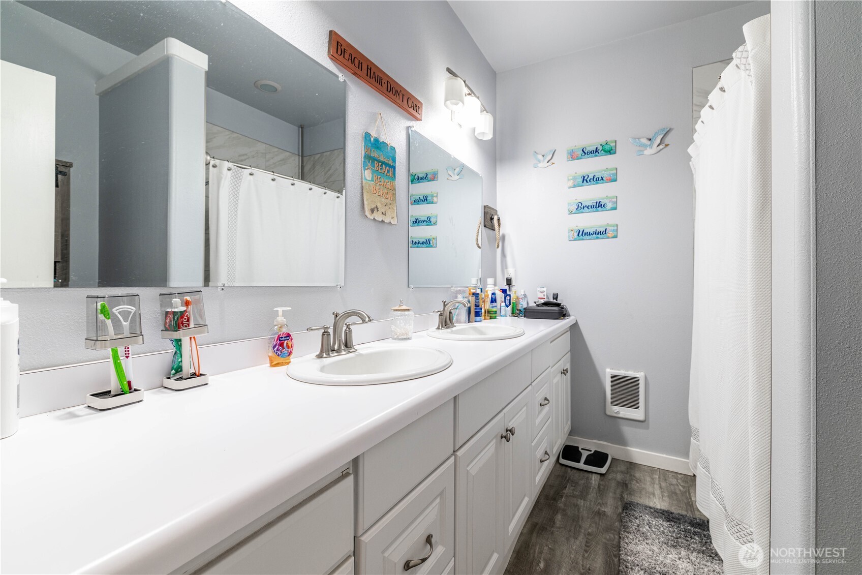 301 Sunset Drive , Hoquiam, WA 98550