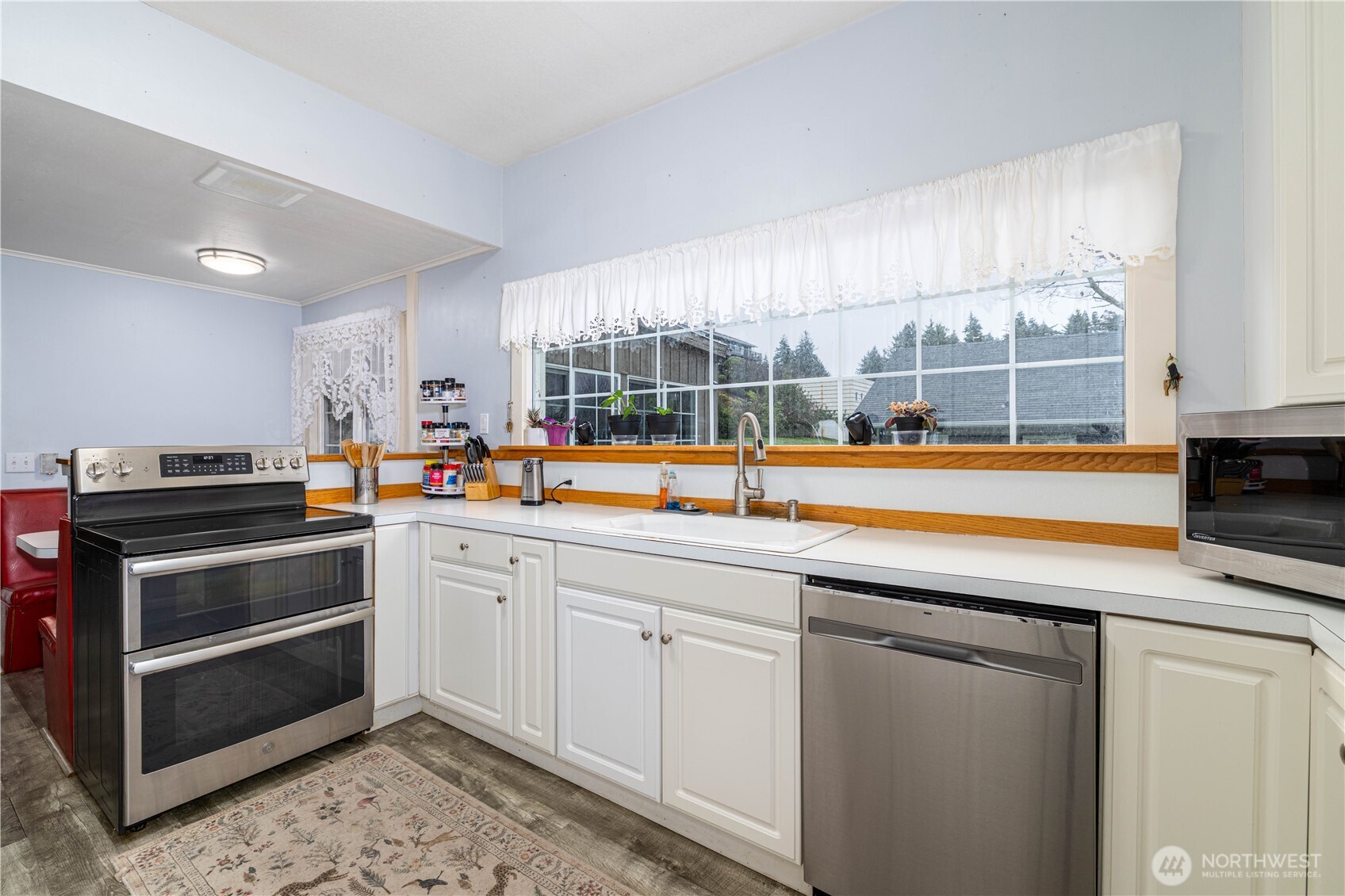 301 Sunset Drive , Hoquiam, WA 98550