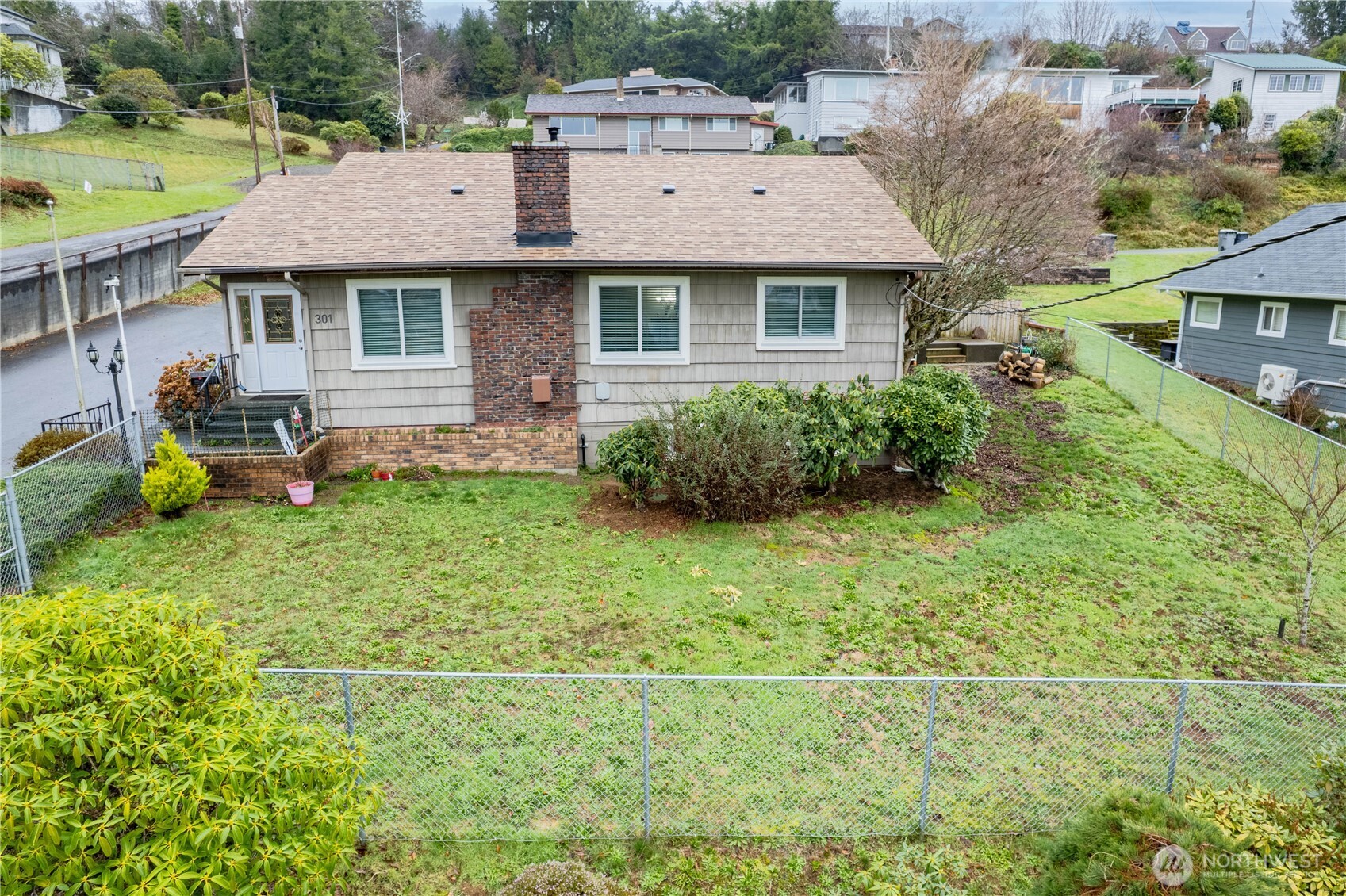 301 Sunset Drive , Hoquiam, WA 98550