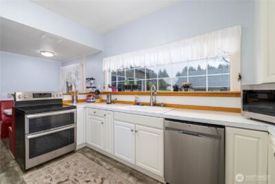 301 Sunset Drive , Hoquiam, WA 98550 - Photo 3