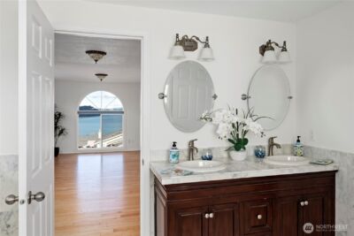 546 Birch Street , Oak Harbor, WA 98277 - Photo 20