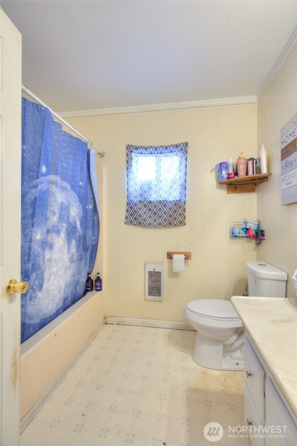 102 Elma Street , Copalis Beach, WA 98535