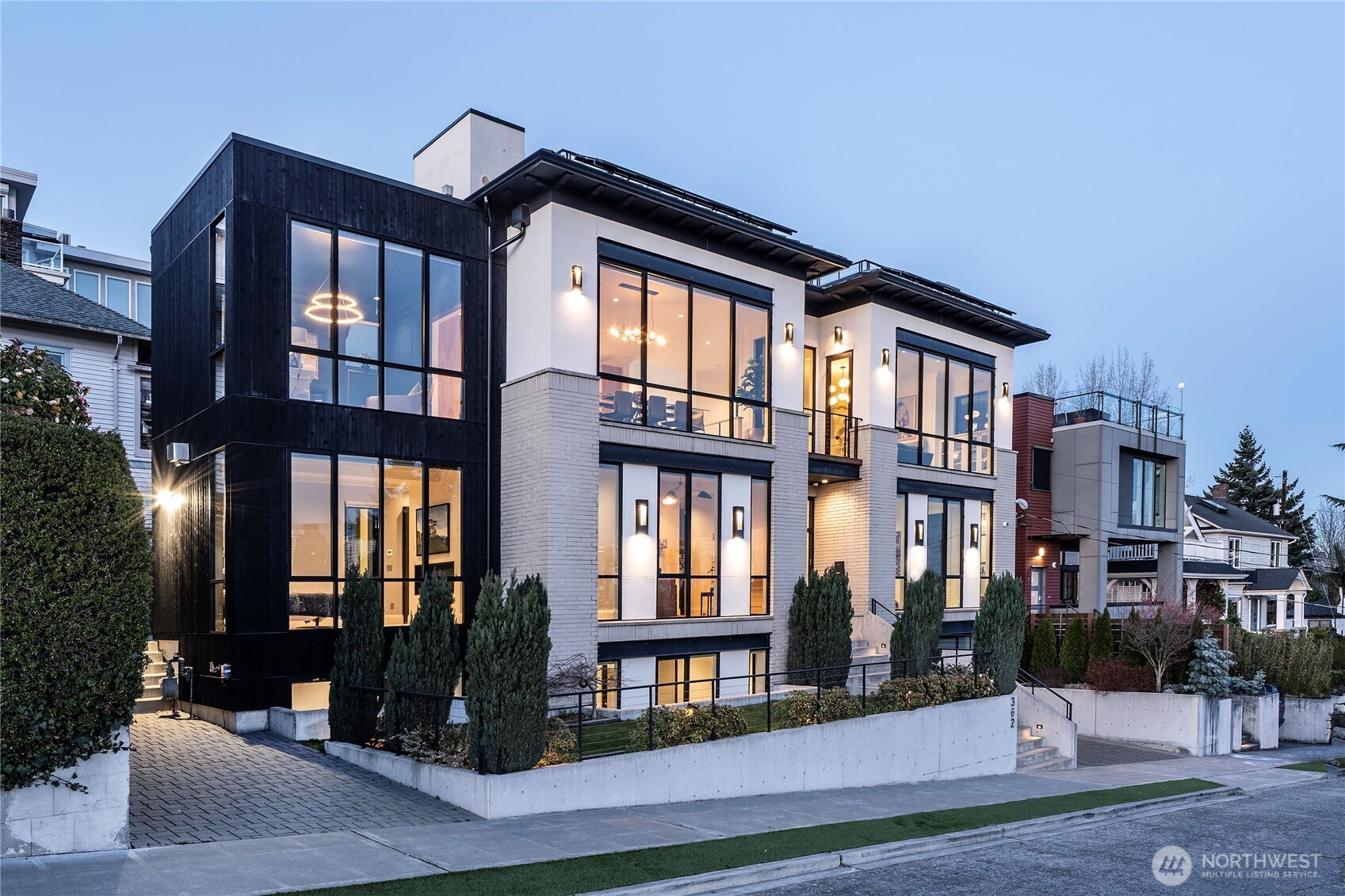 362 Ward Street , Seattle, WA 98109