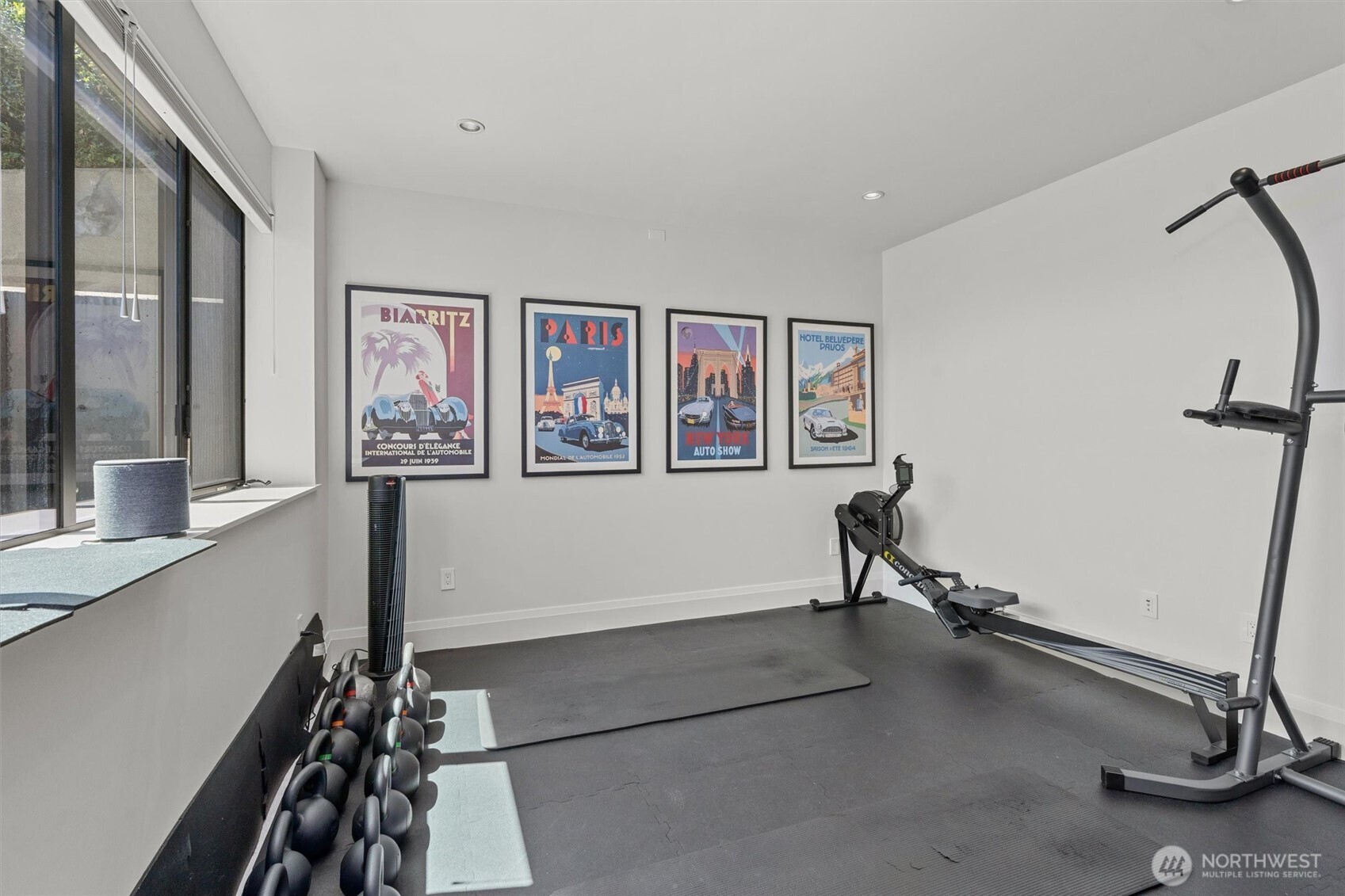 362 Ward Street , Seattle, WA 98109