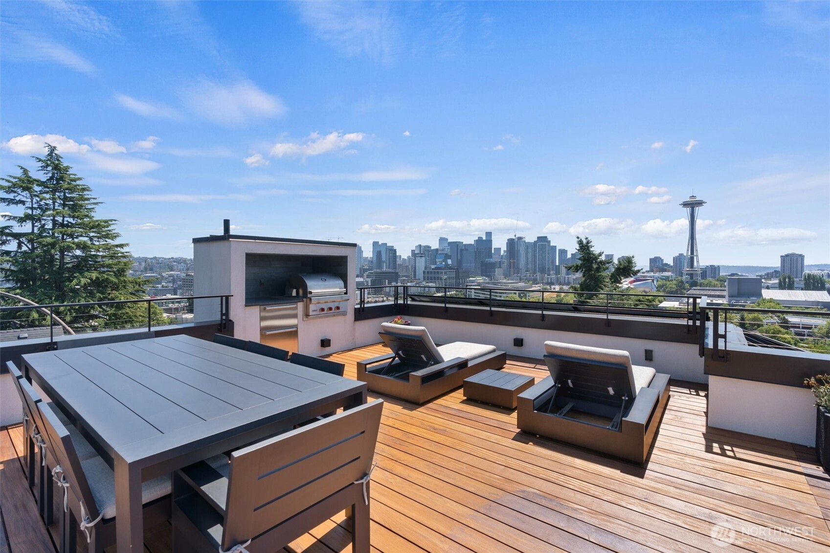 362 Ward Street , Seattle, WA 98109