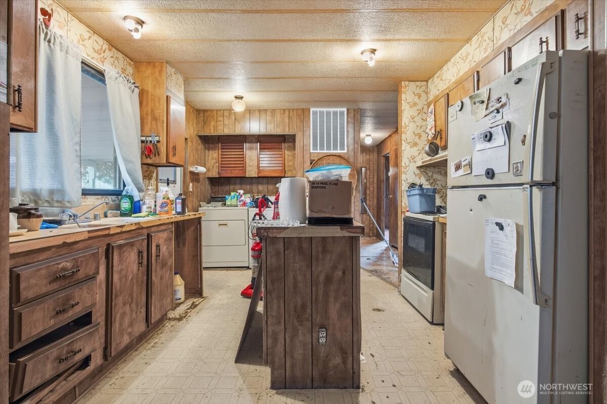 2702 W Dusty Lane , Benton City, WA 99320