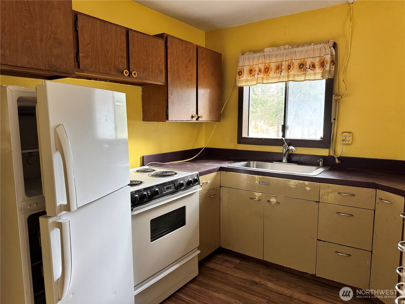 13 Rope and Saddle Lane , Tonasket, WA 98855