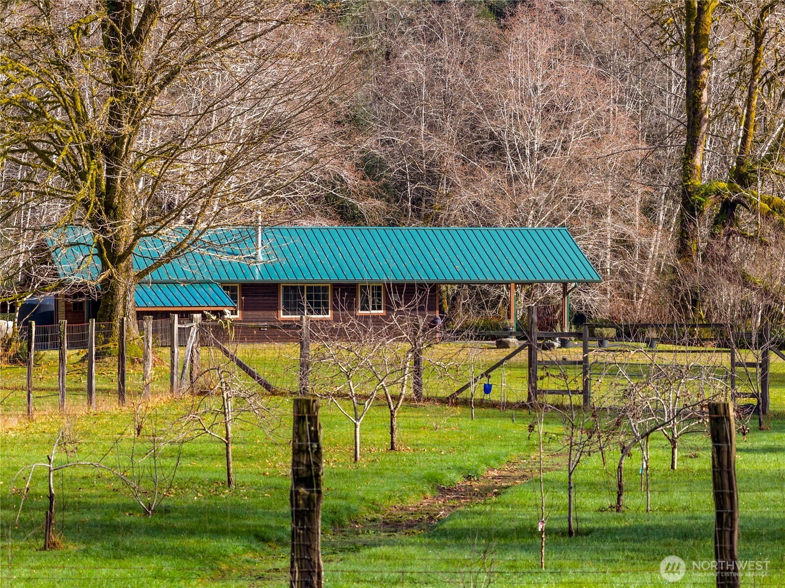 2298 Undie Road , Forks, WA 98331