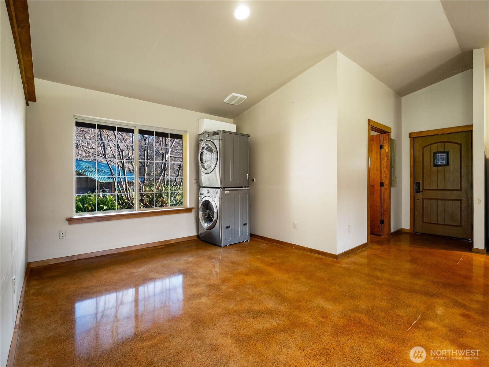 2298 Undie Road , Forks, WA 98331